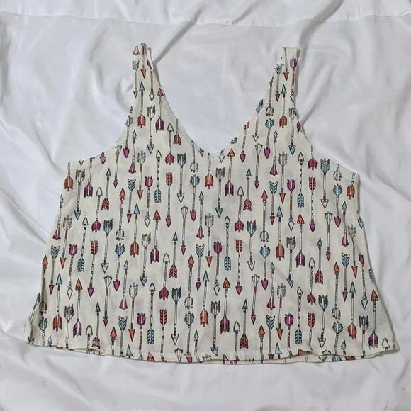 UO V-Neck Tank Top, Color White Size L - Picture 1 of 13